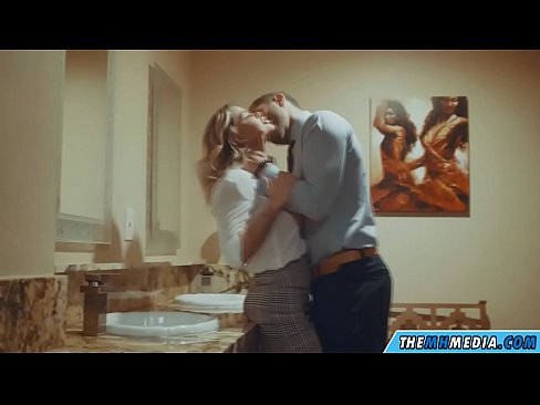 ❤️ Quando una bionda formosa ti seduce in un bagno pubblico ️ Super pornoal it.tube-sexer-com.ru ☑